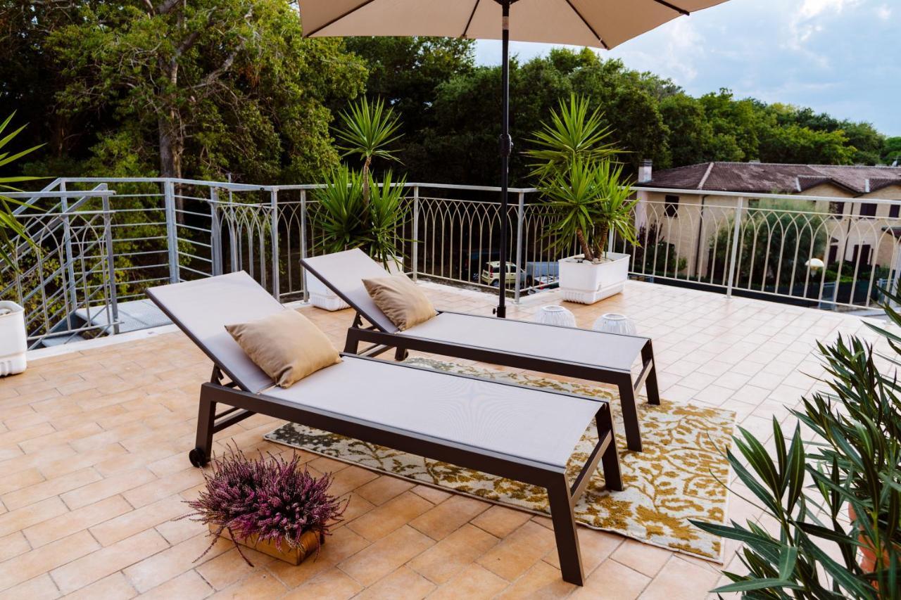 Marche Full Experience-Apartments Porto SantʼElpidio Exteriör bild