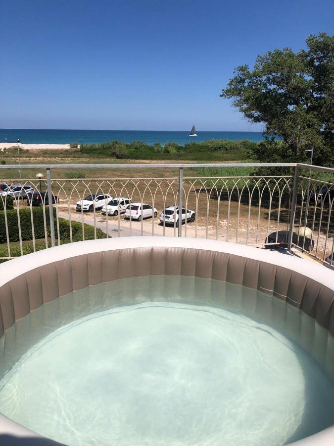 Marche Full Experience-Apartments Porto SantʼElpidio Exteriör bild