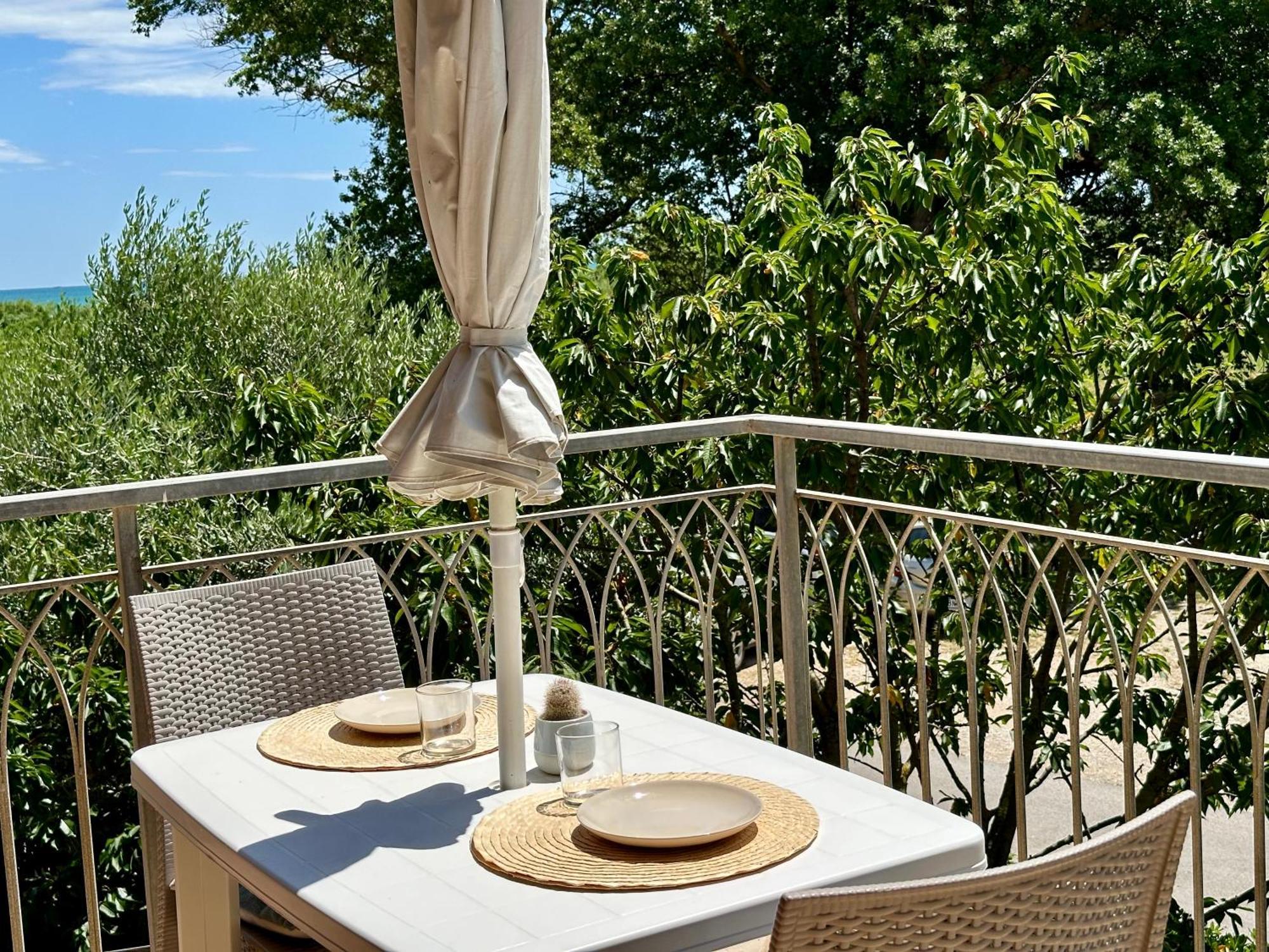 Marche Full Experience-Apartments Porto SantʼElpidio Exteriör bild